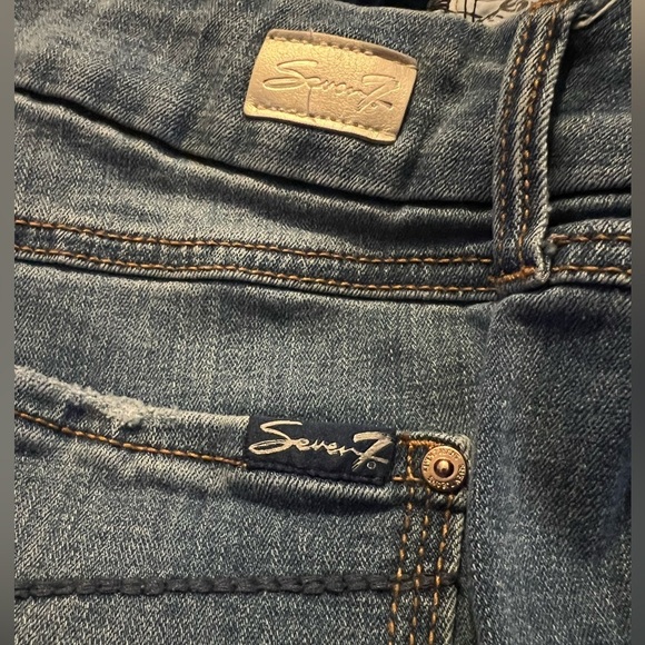 ⭐️Seven7 Skinny Distressed Jeans - Picture 6 of 6
